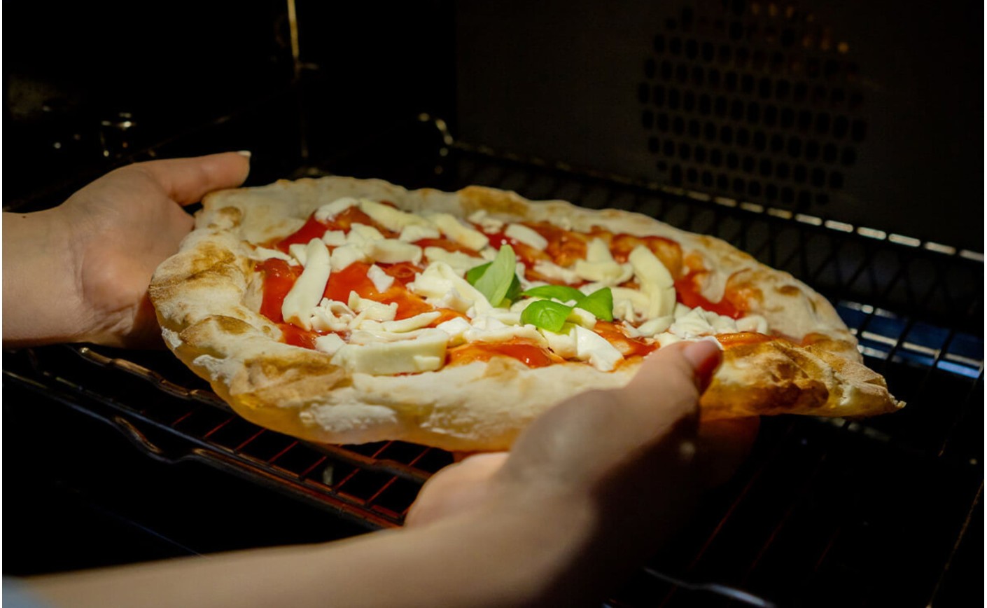 Come cuocere la pizza perfetta a casa